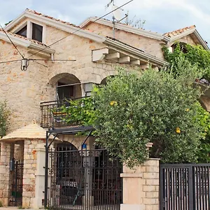  Apartment With Wifi Basanija, Umag - 7148